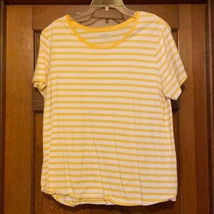 Old Navy comfy tee!